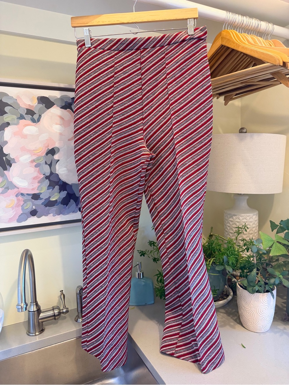 Vintage Hamilton Dallas 2-Pc Pantsuit Red Gray Striped Retro 70s - Picture 3 of 3